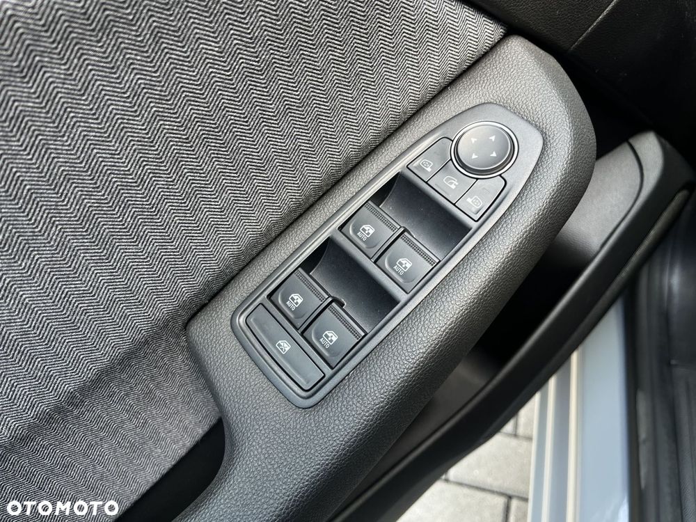 Renault Clio - 19