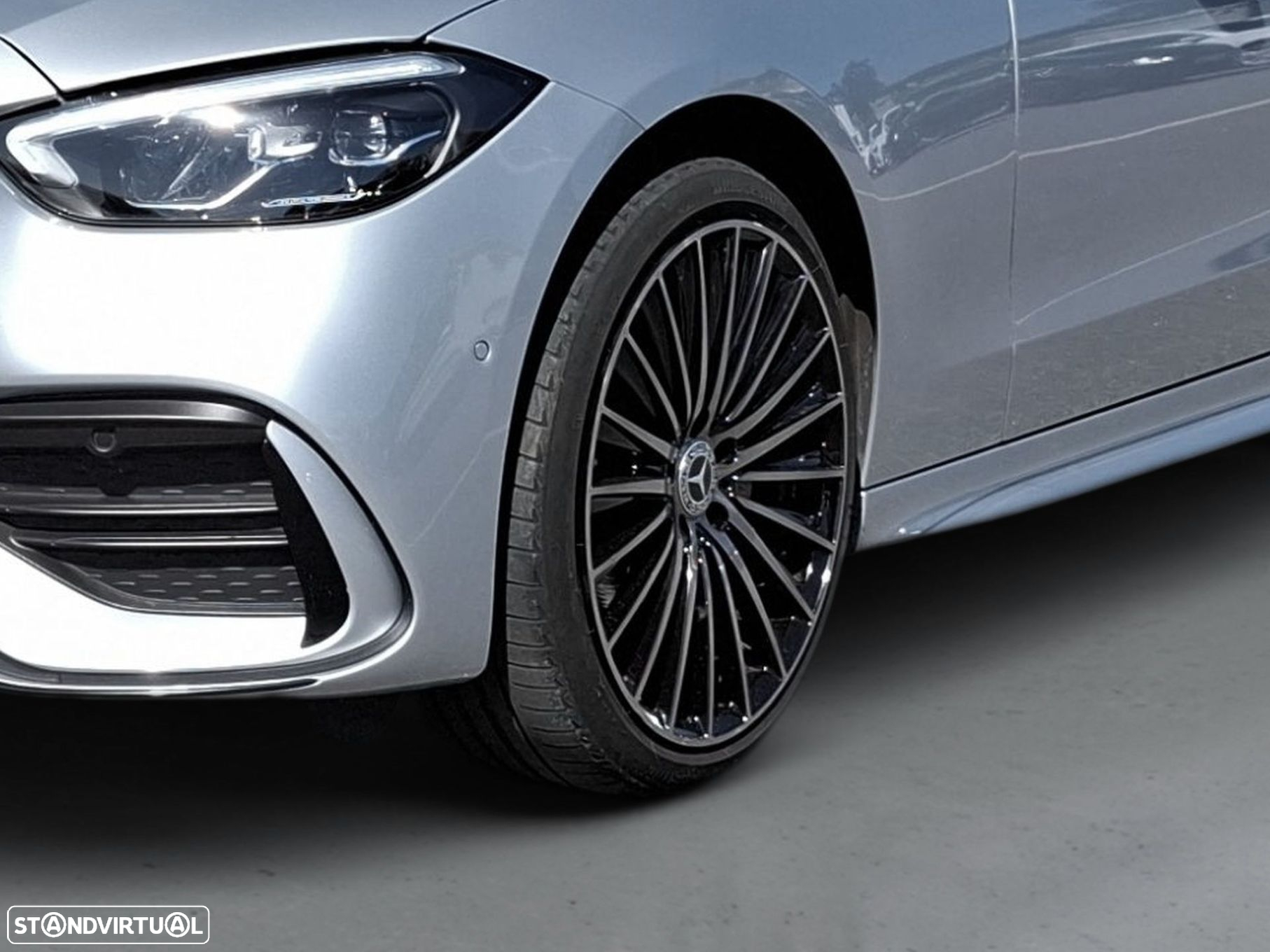 Mercedes-Benz C 300 e AMG Line - 4