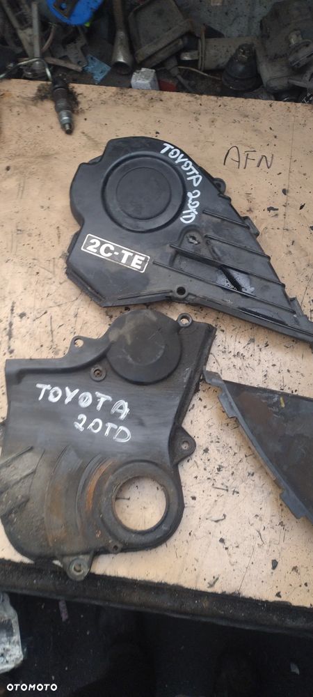 Toyota carina E AVENSIS T22 2,0TD 2C-TE obudowa rozrzadu - 1