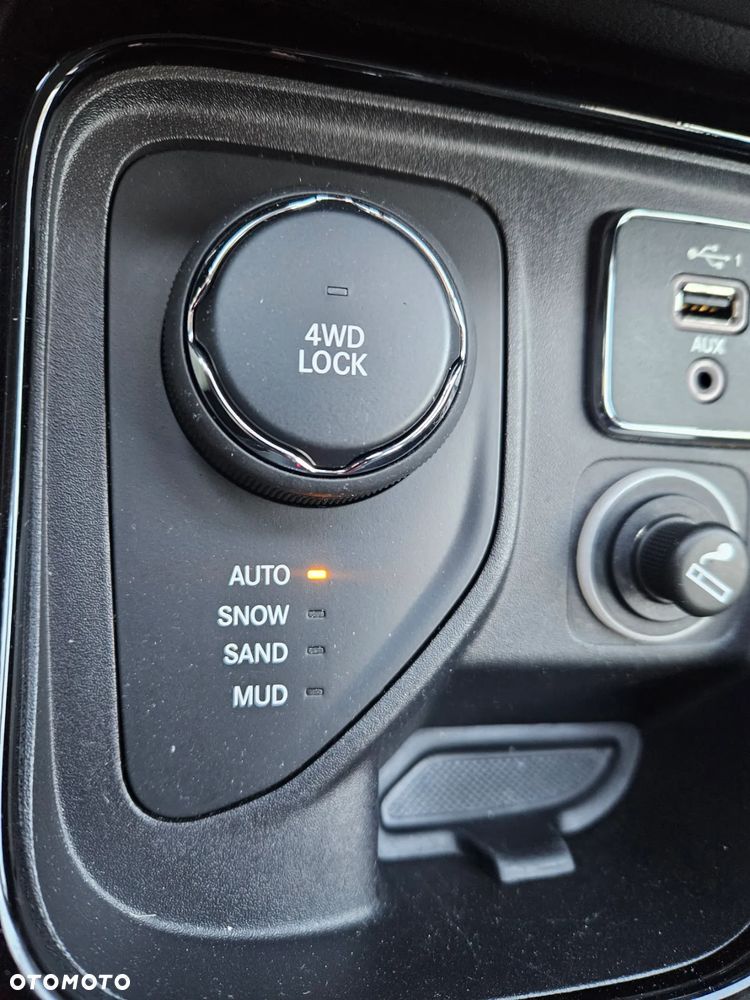 Jeep Compass 1.4 TMair Limited 4WD S&S - 30