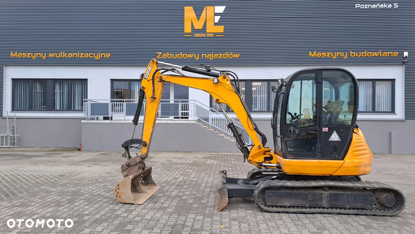 JCB 8050