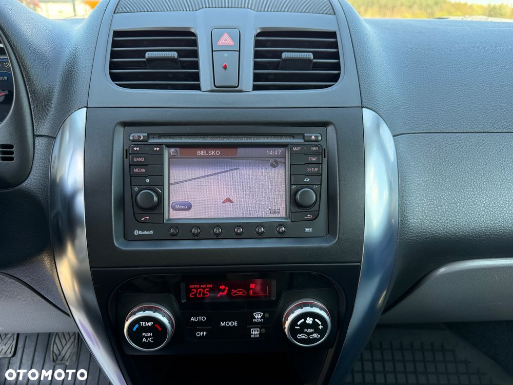 Suzuki SX4 1.6 Premium 4WD - 29