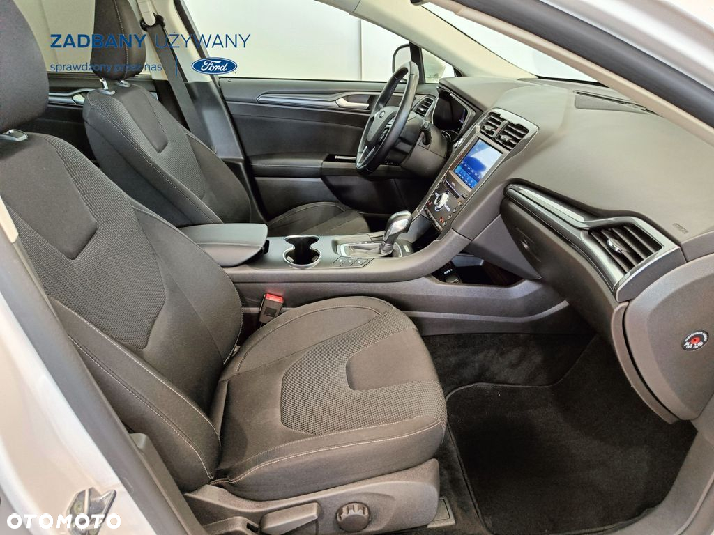 Ford Mondeo 2.0 Hybrid Titanium - 12