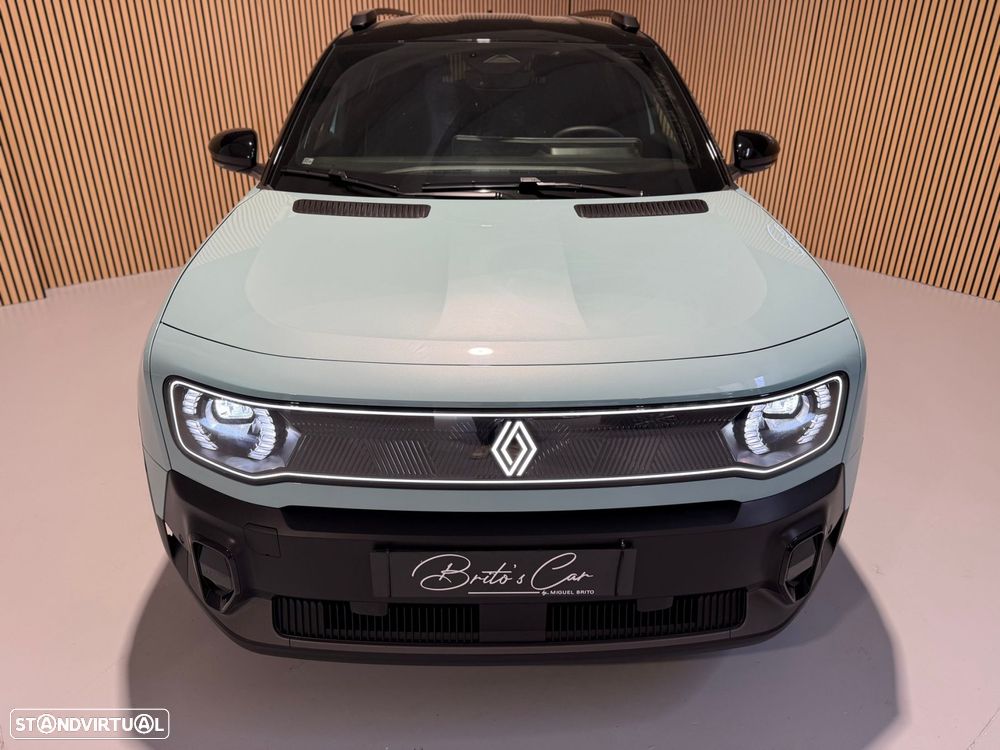 Renault 4 E-Tech 52 kWh Iconic Autonomia Conforto - 28