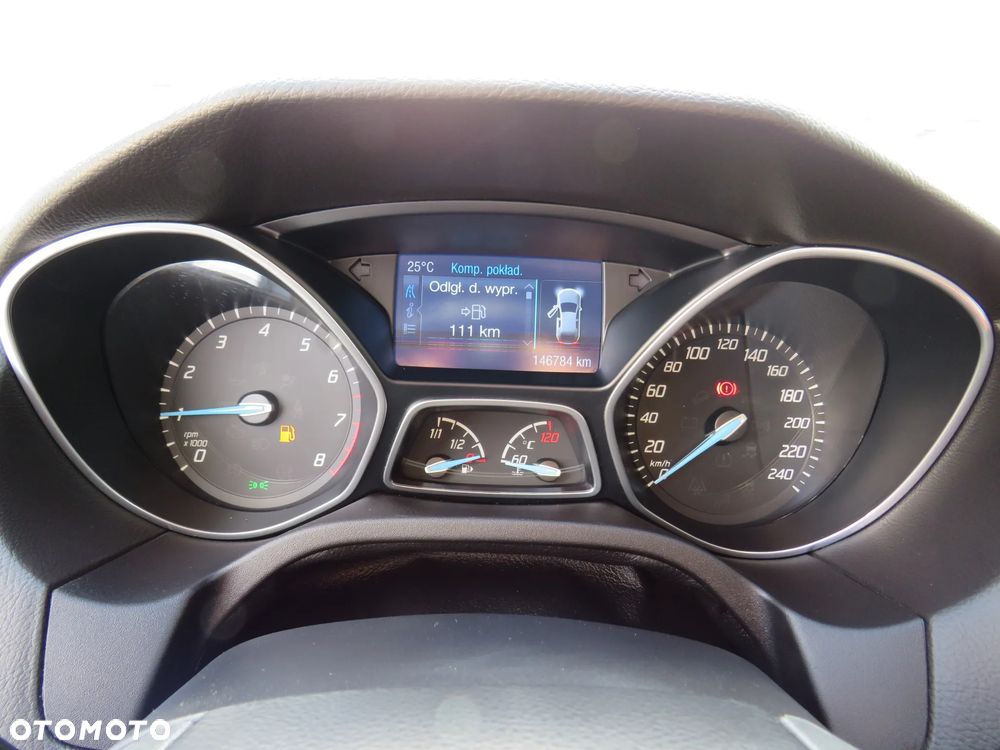 Ford Focus - 25