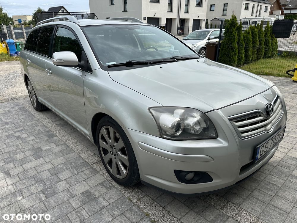 Toyota Avensis - 7
