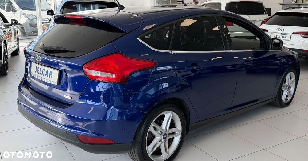 Ford Focus - 12