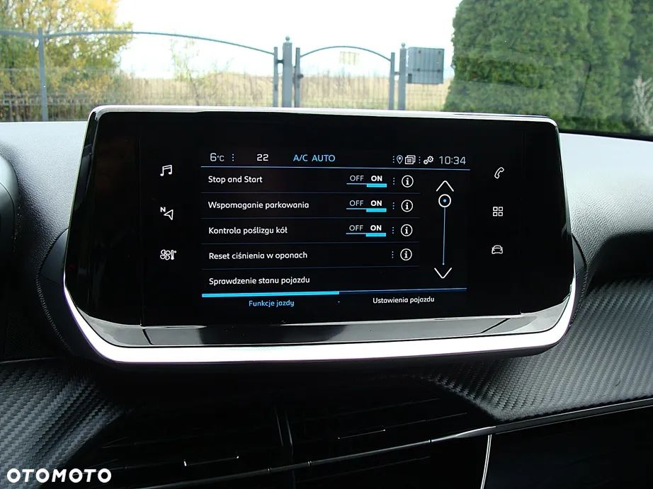 Peugeot 2008 BlueHDi 130 Allure S&S EAT8 - 22