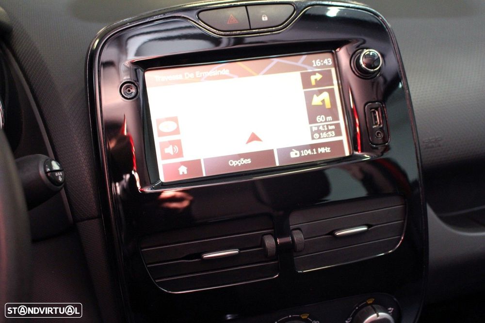 Renault Clio 1.5 dCi Dynamique S - 19