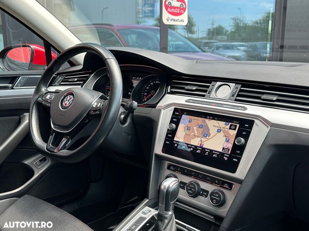 Volkswagen Passat - 11