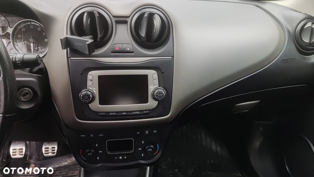 Alfa Romeo Mito 1.4 TB MultiAir Distinctive S&S - 10