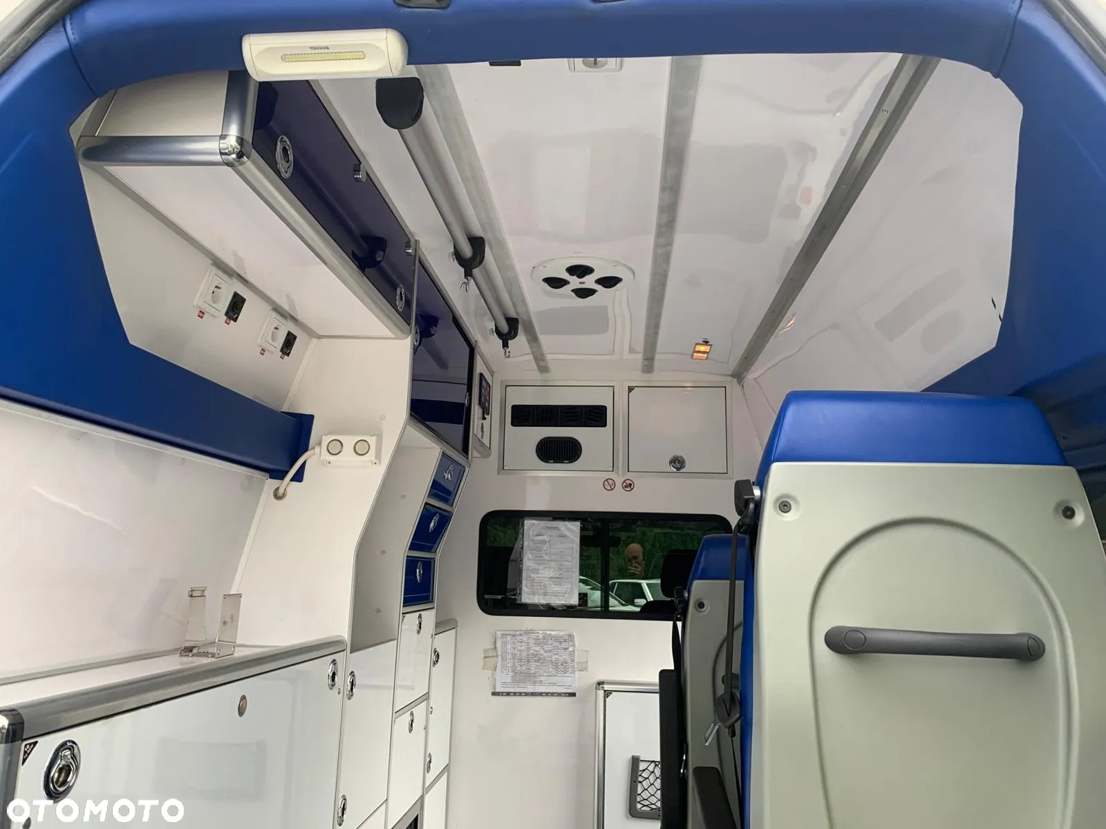 Volkswagen Transporter T6 Karetka Ambulans - 10