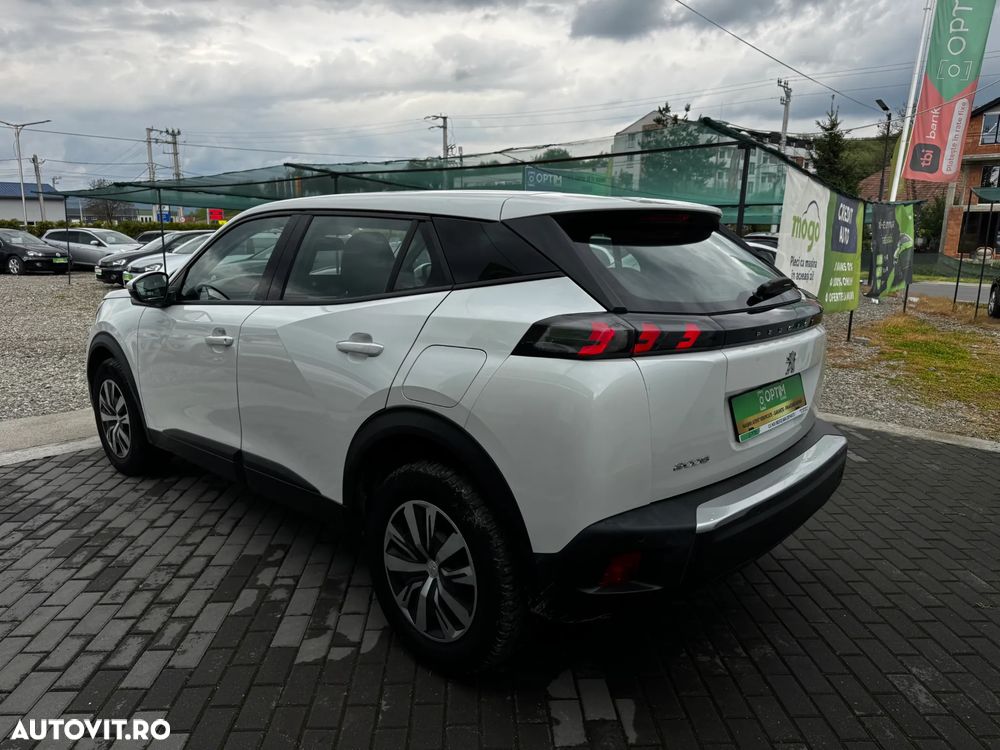 Peugeot 2008 - 11