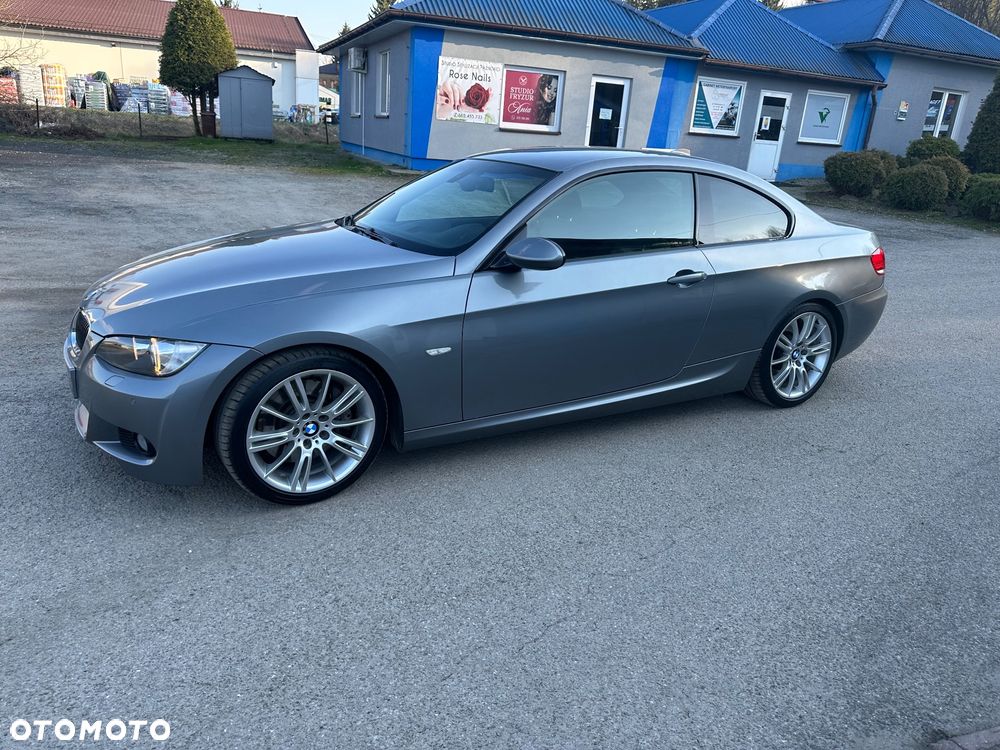 BMW Seria 3 330d DPF M Sport Edition - 6