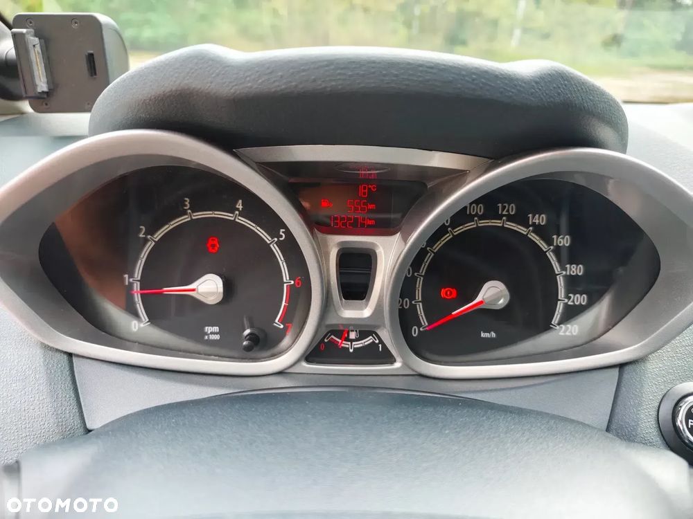 Ford Fiesta 1.6 Ti-VCT Titanium - 35