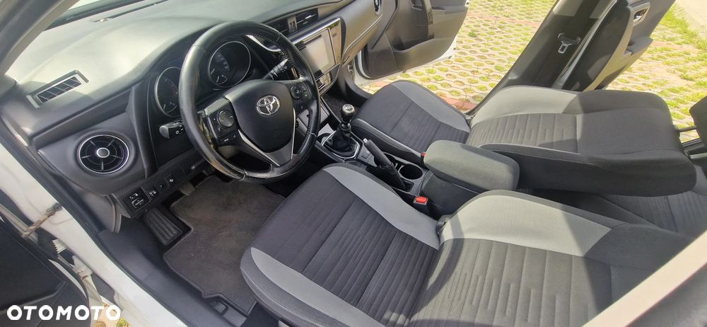 Toyota Auris 1.6 Active - 15