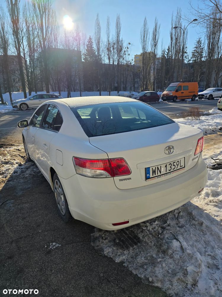 Toyota Avensis 1.8 Luna - 3