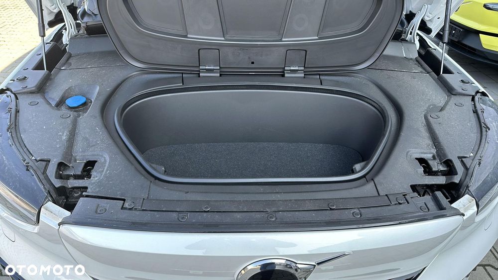 Volvo C40 - 24