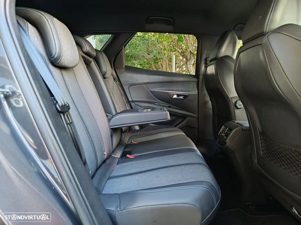 Peugeot 3008 1.2 Hybrid Allure e-DCS6 - 33