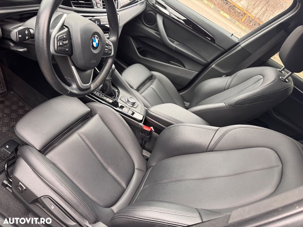 BMW X1 xDrive25e Sport Line - 8
