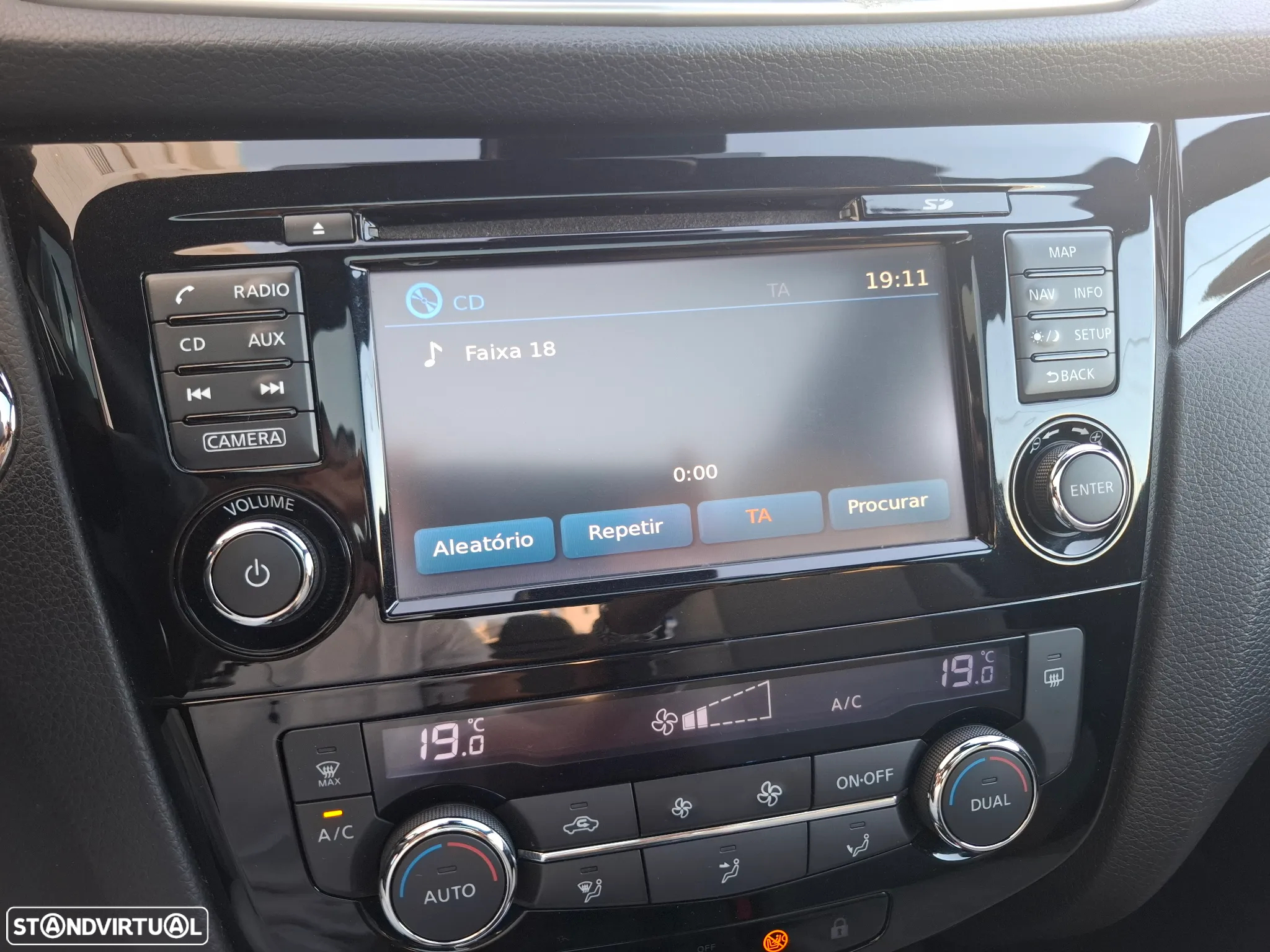 Nissan Qashqai 1.5 dCi Tekna Alcantara - 15