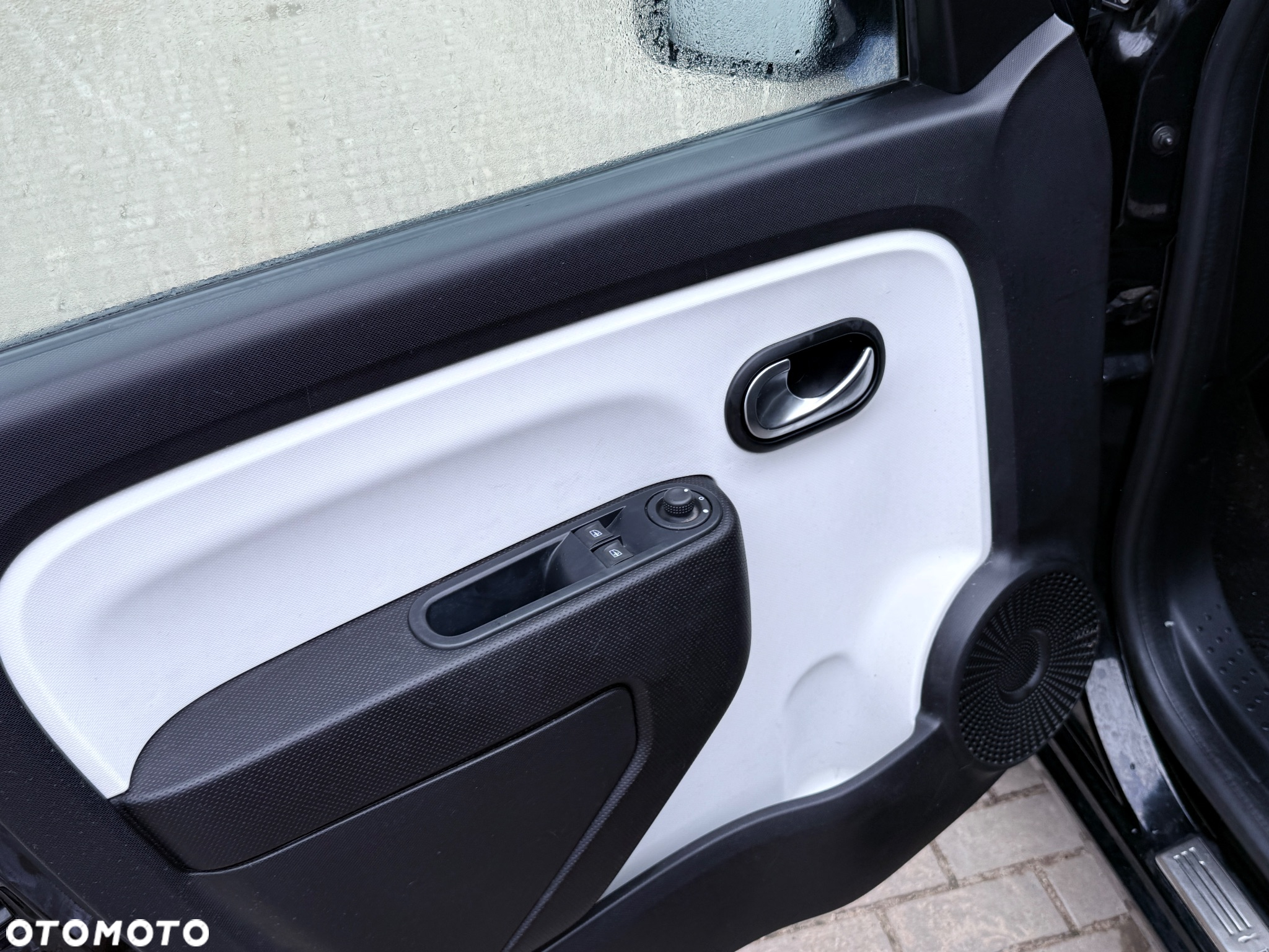 Renault Twingo ENERGY TCe 90 EDC Cosmic - 19