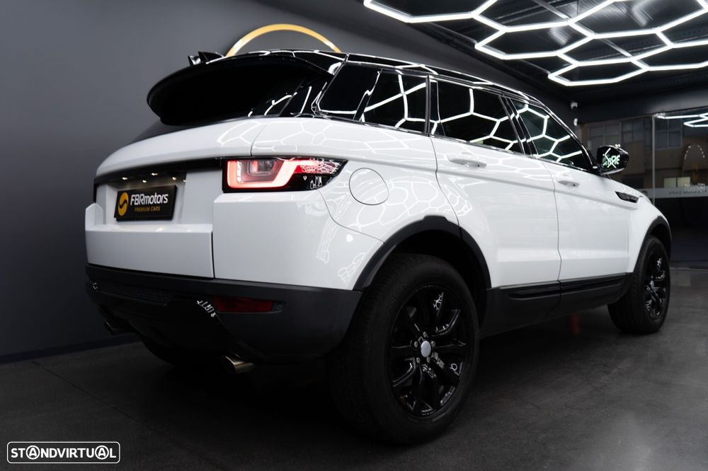 Land Rover Range Rover Evoque 2.0 TD4 SE Dynamic Auto - 4