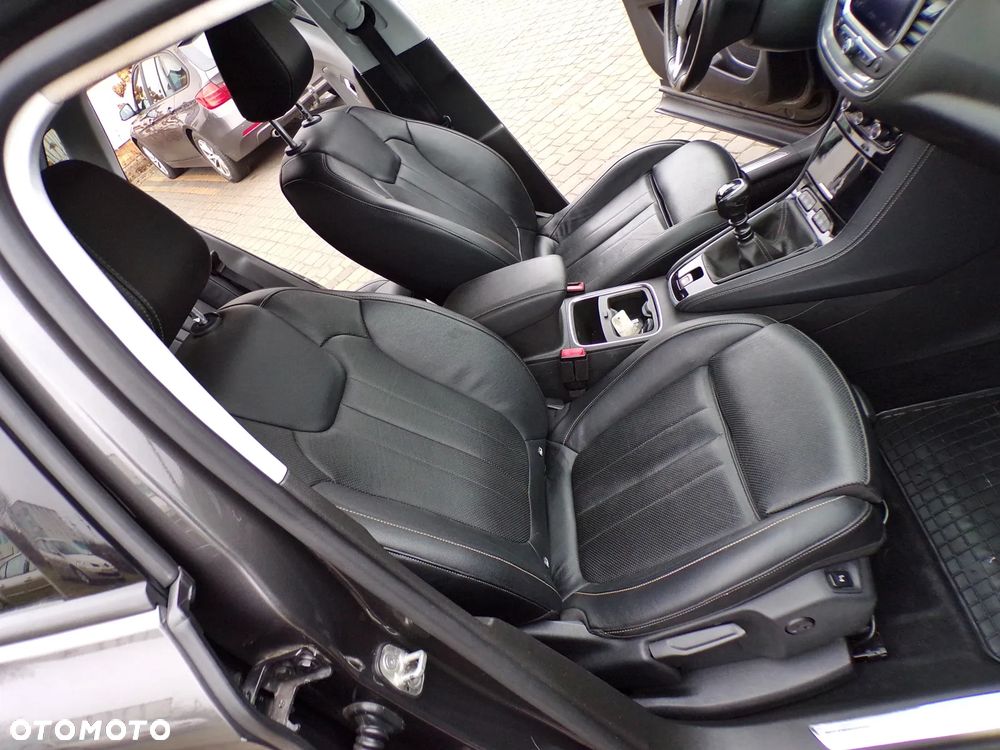 Opel Grandland X 1.2 Start/Stop Elegance - 25