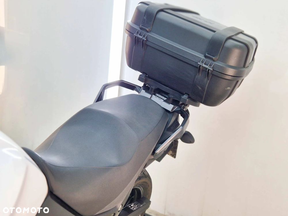 Suzuki DL - 15
