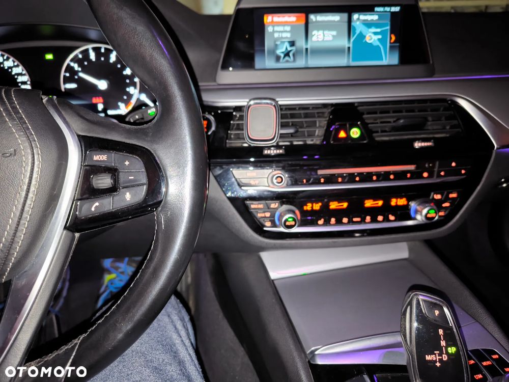 BMW Seria 5 520d - 20
