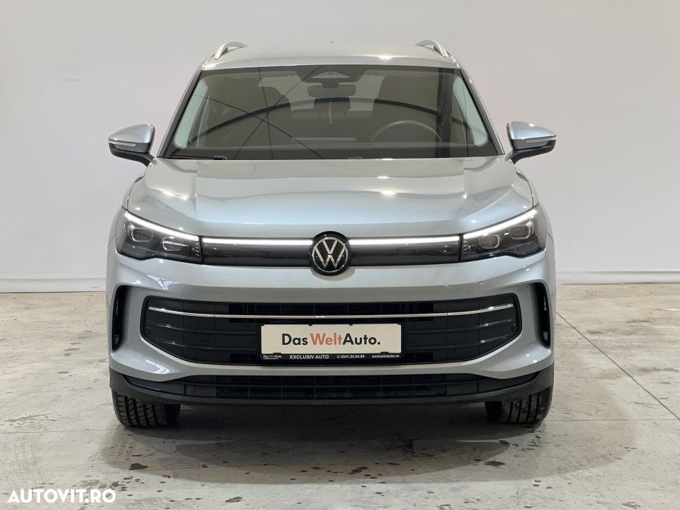 Volkswagen Tiguan - 36