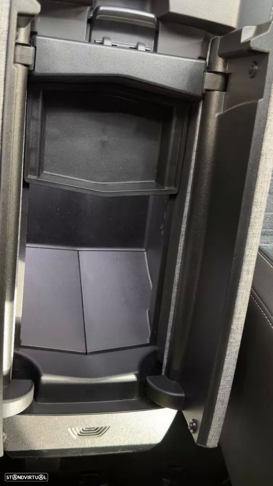 Peugeot 5008 1.2 Hybrid Allure e-DCS6 - 11