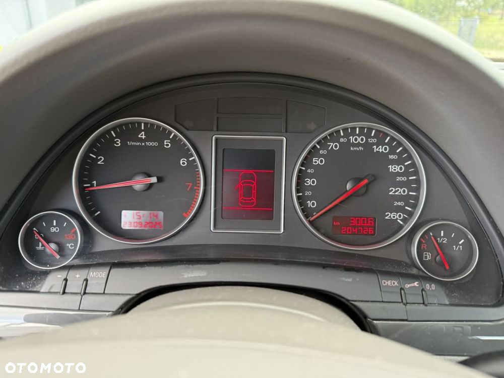 Audi A4 Limousine - 27