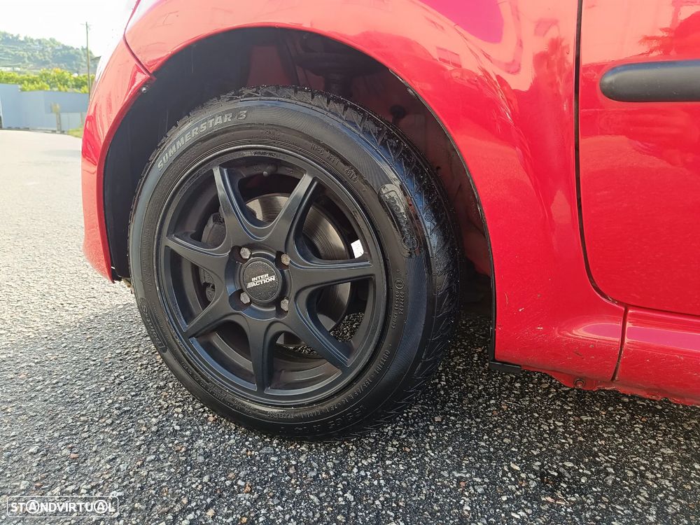 Peugeot 107 1.0 Active - 8