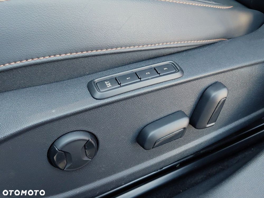 Cupra Leon 2.0 TSI DSG - 19