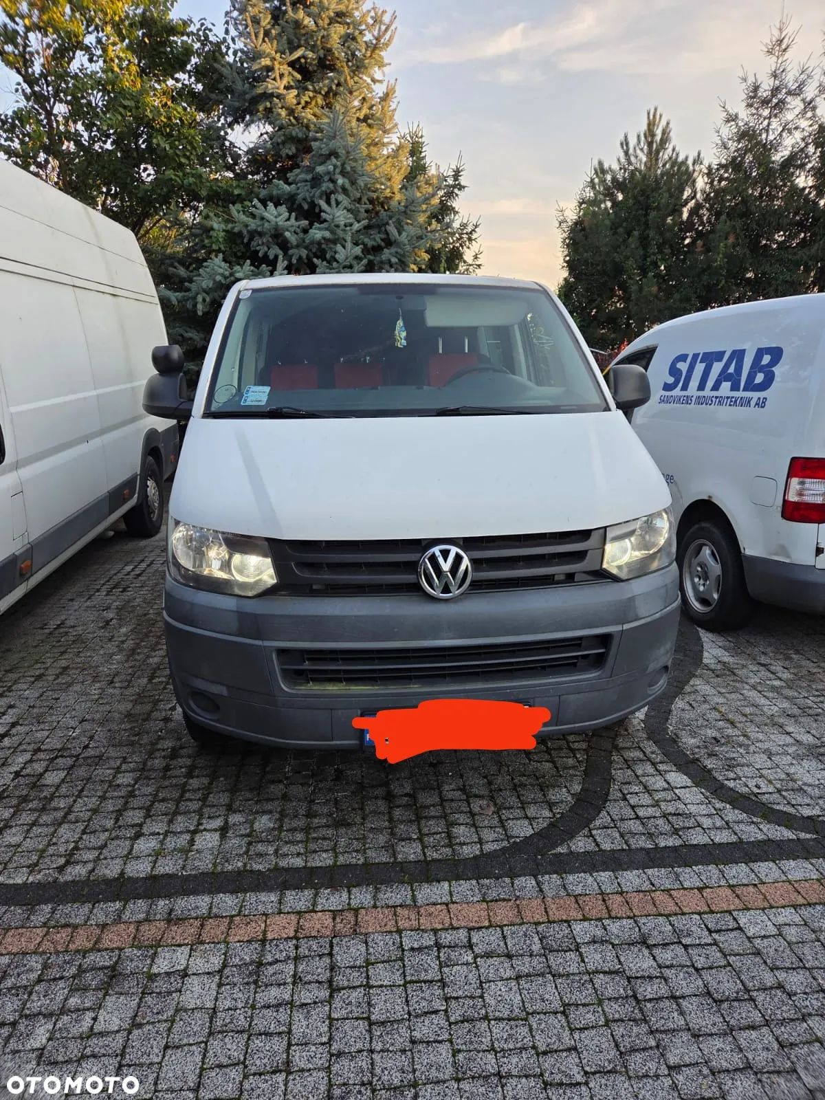 Volkswagen Caravelle - 1