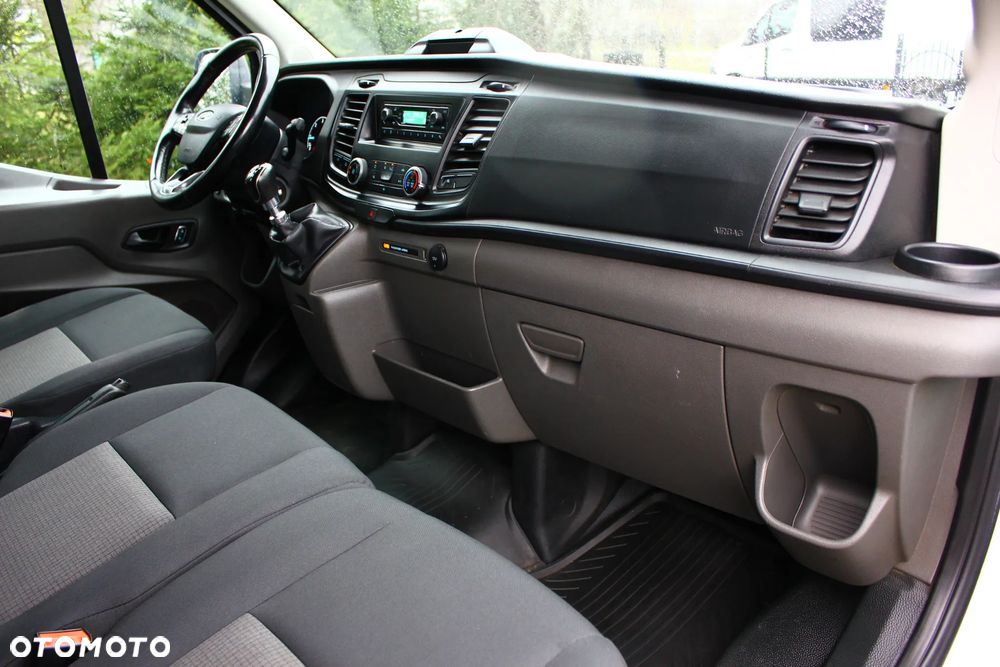 Ford TRANSIT BRYGADÓWKA 2.0 TDCI 130KM 7 OSÓB PAKA PLANDEKA OŚWIETLENIE ROBOCZE - 31