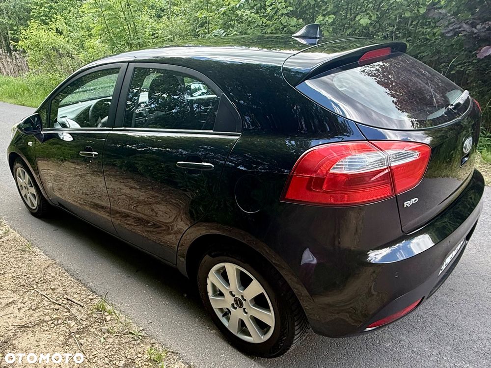 Kia Rio 1.4 Dream Team Edition - 5