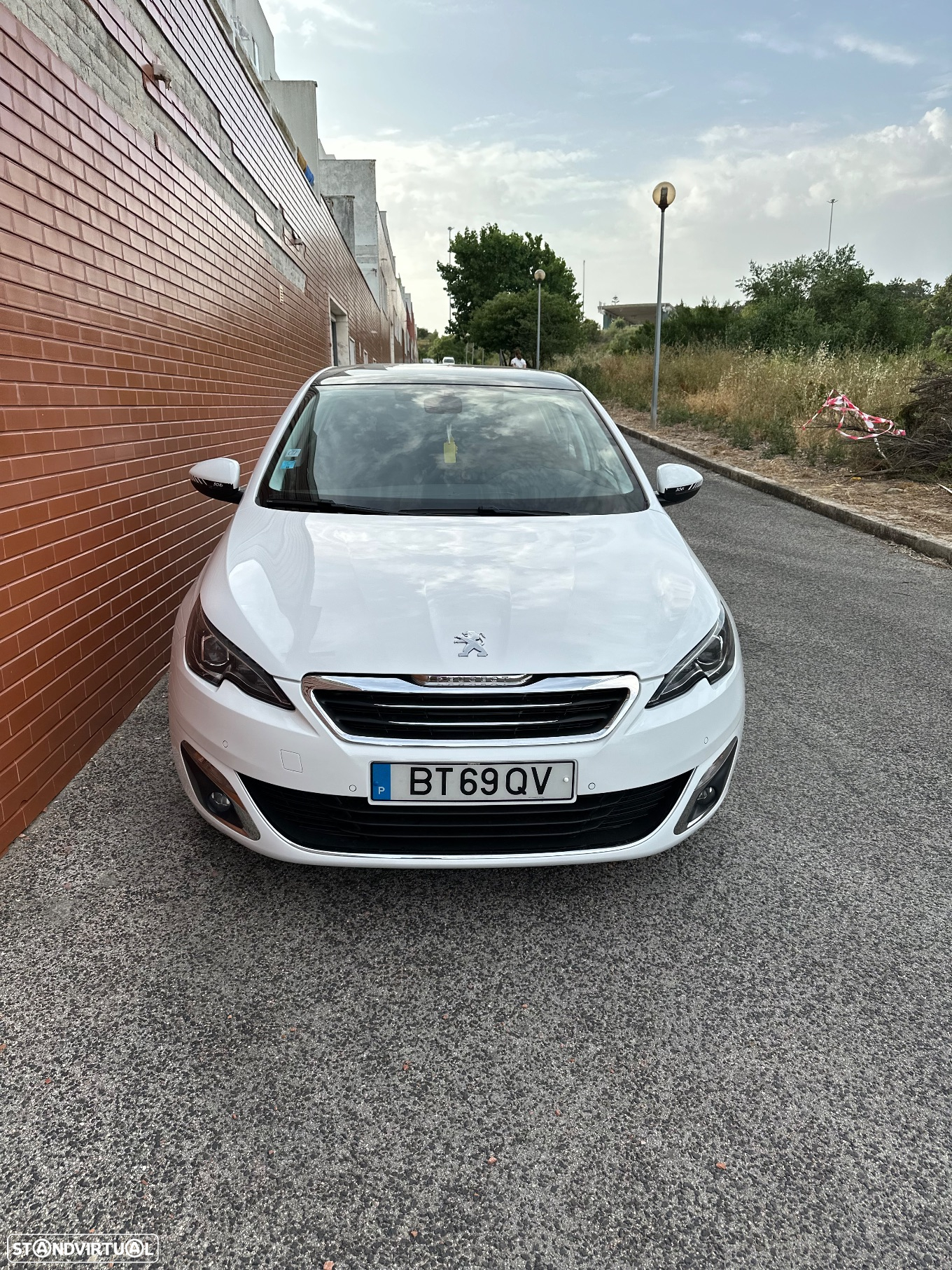 Peugeot 308 1.2 PureTech Business Line - 2