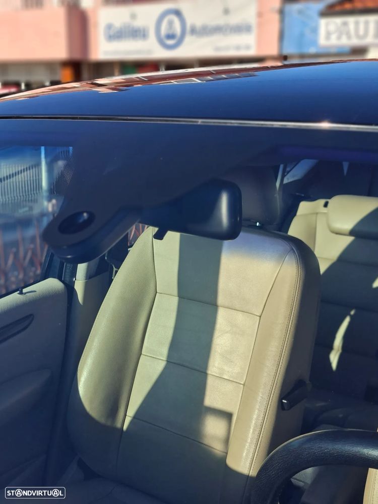 Mercedes-Benz A 150 Elegance Automatic - 29