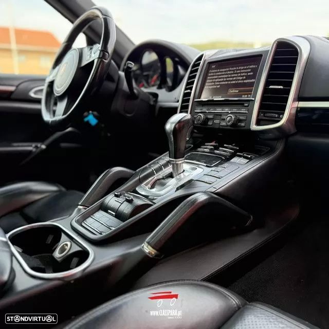 Porsche Cayenne Platinum Edition - 19