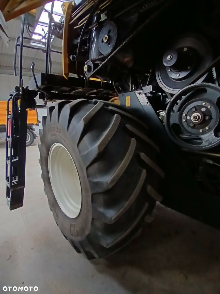 New Holland CX6080 - 6