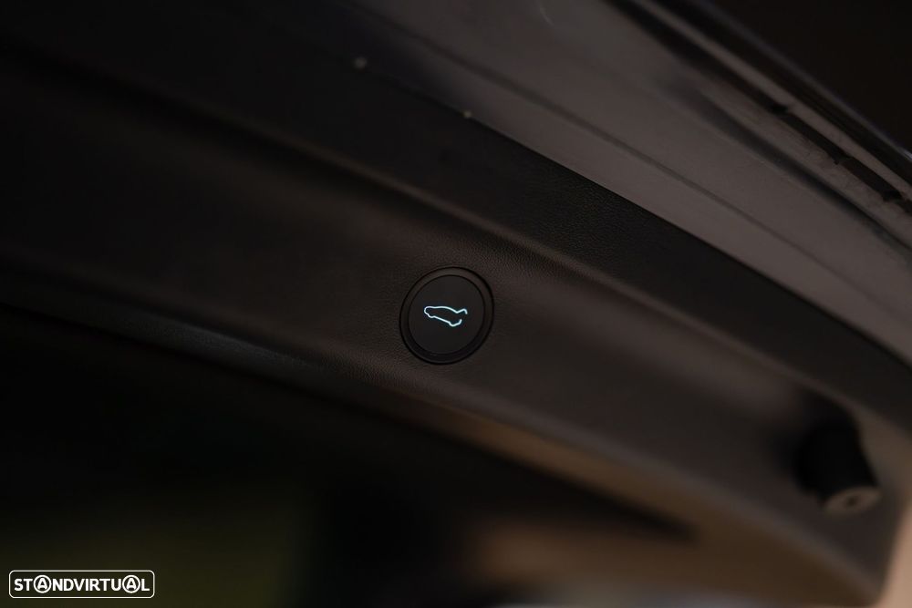 Tesla Model Y RWD - 38