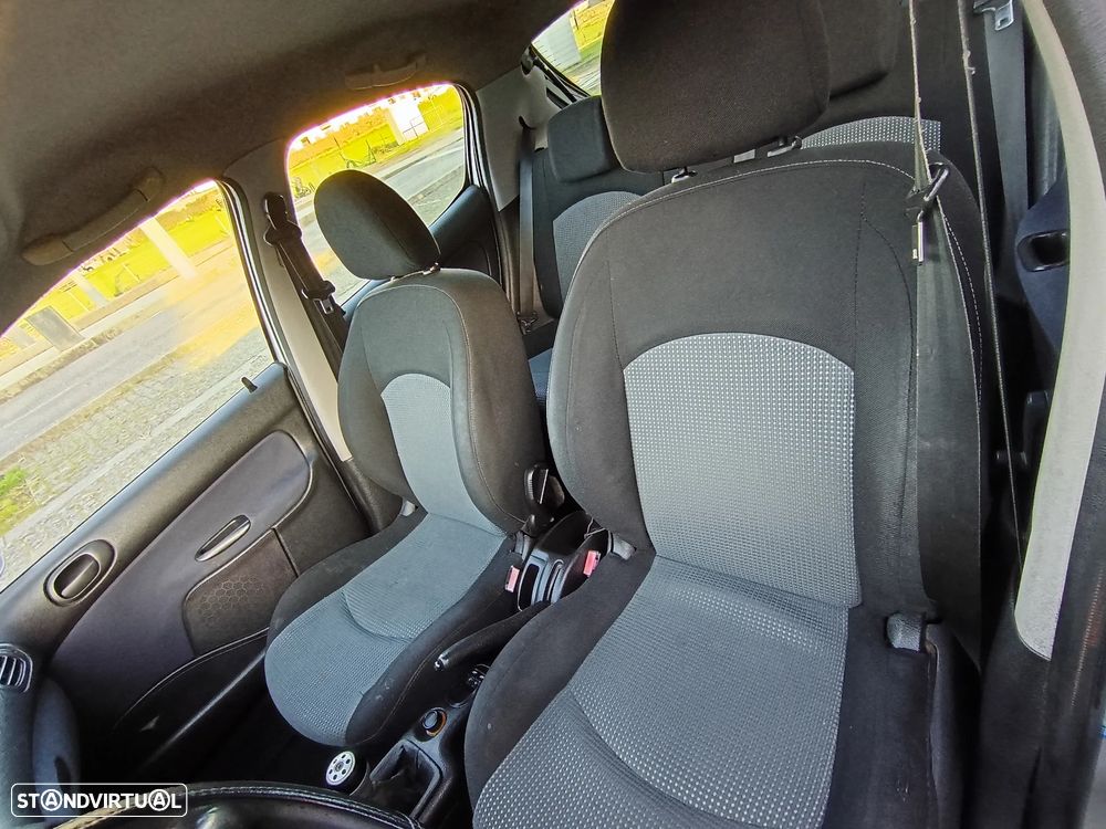 Peugeot 206 1.1 XR - 5