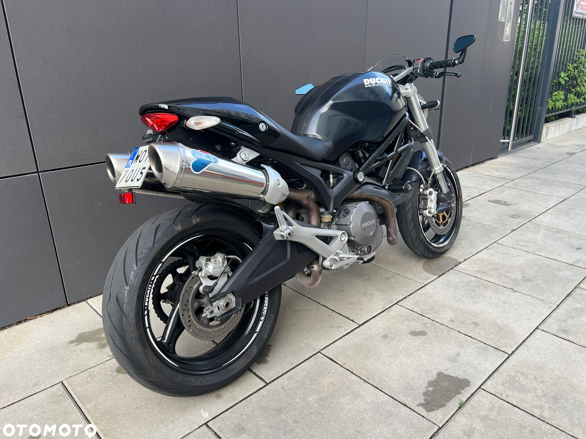 Ducati Monster - 2