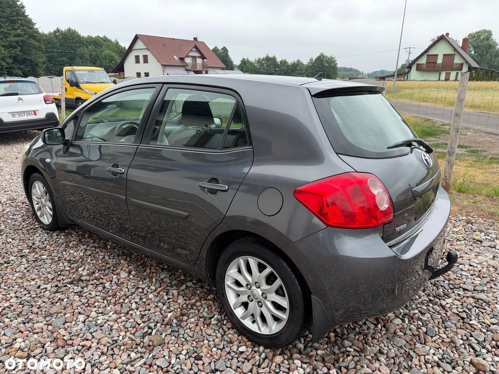 Toyota Auris 1.6 VVT-i Luna - 4