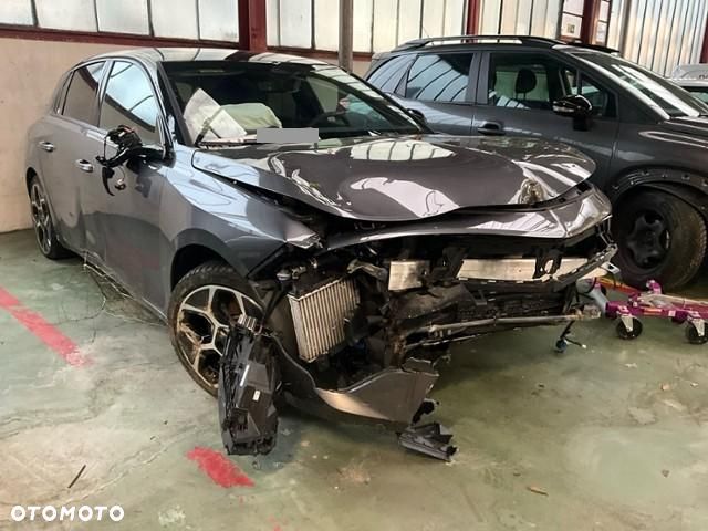 Opel Astra 1.6 T Plug-in Hybrid Edition - 1