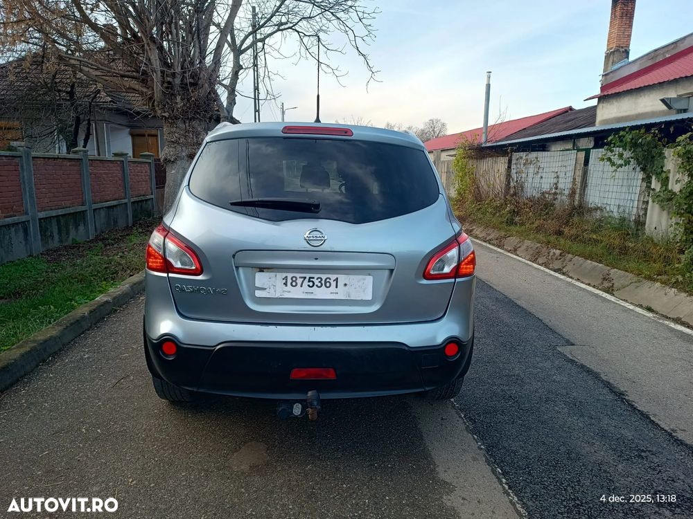 Nissan Qashqai+2 - 2