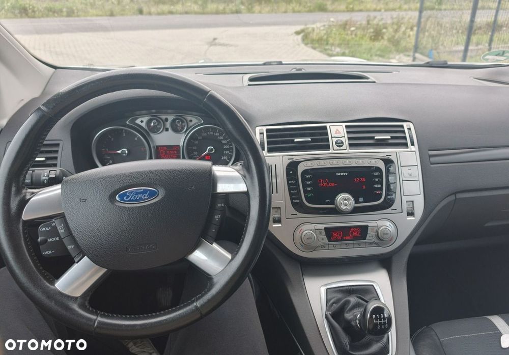 Ford Kuga - 19