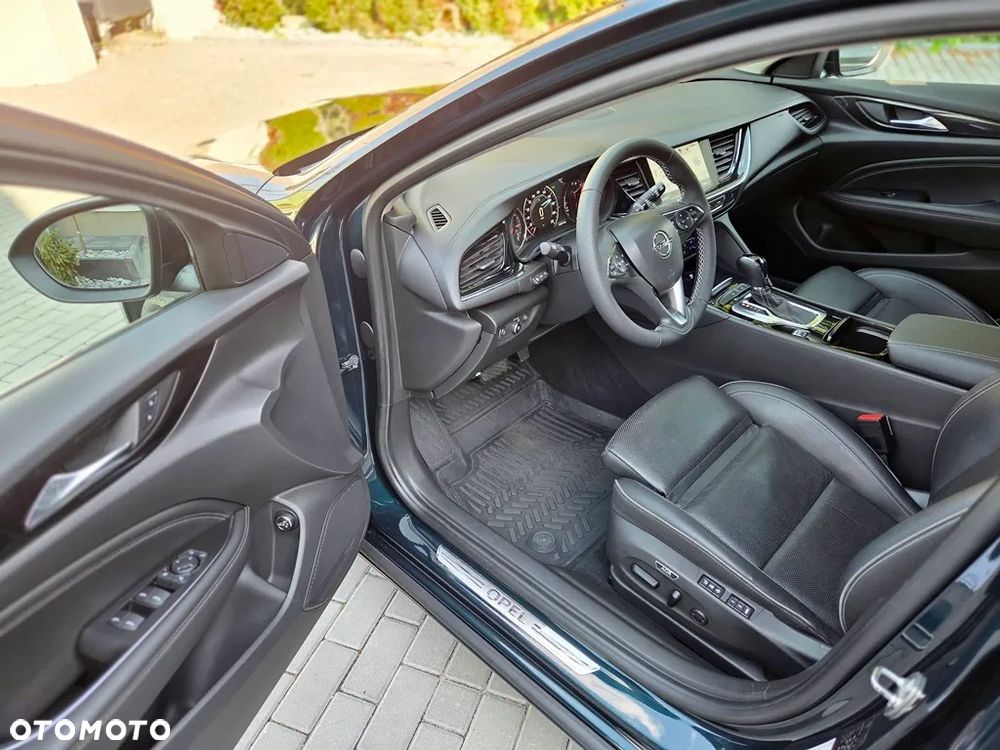 Opel Insignia - 19